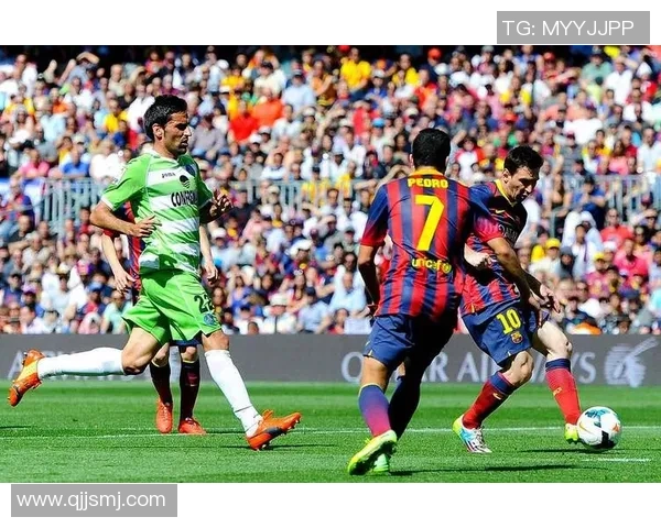 巴萨客战黄潜首发！佩德里缺阵，争冠之路能否连续？